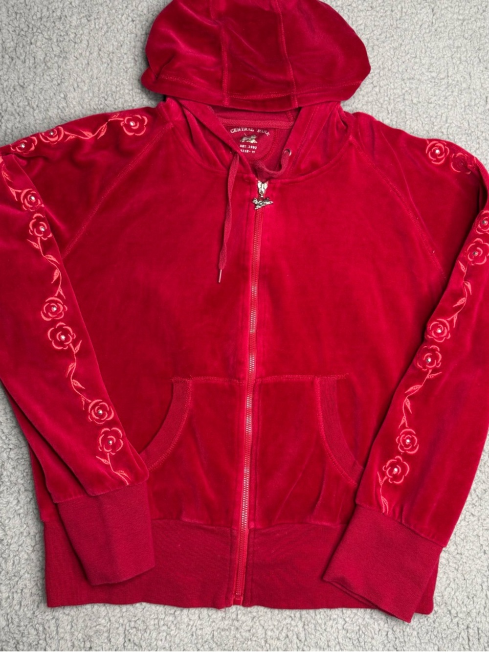 Central Park Y2K red velour zip hoodie floral embroidered juicy style size XL
